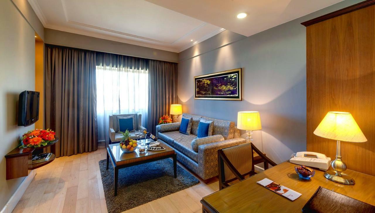 Kenilworth Hotel, Kolkata Luaran gambar